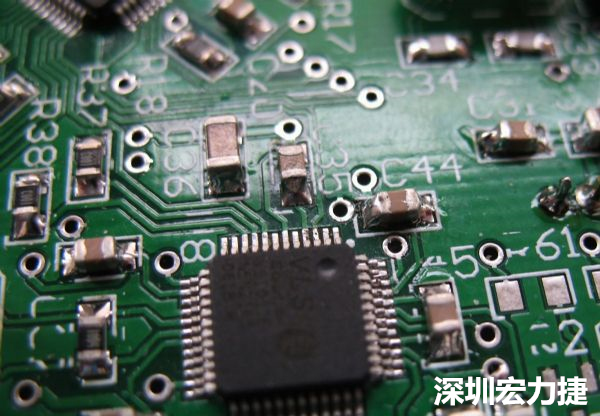 音訊電路訊號品質(zhì)，是影響操作體驗的關鍵，電路布局要特別注意。