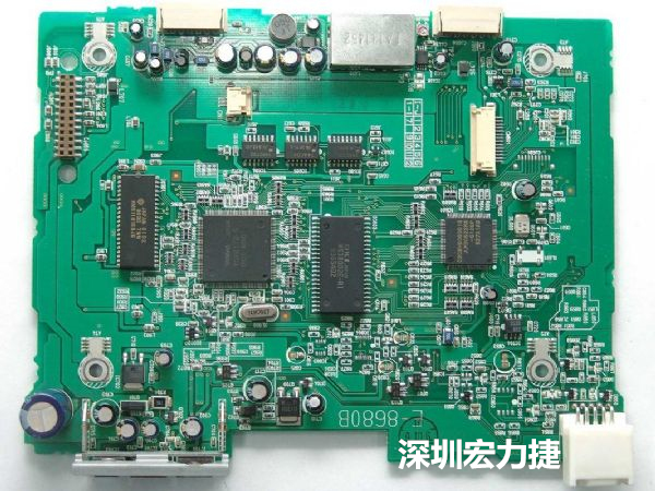 大面積PCB若電子元器件數(shù)量多、重量較重，板材強(qiáng)度不夠時(shí)容易產(chǎn)生PCB中央部凹陷問(wèn)題。