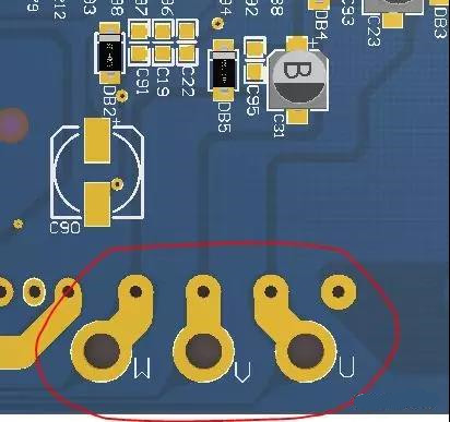 PCB設(shè)計(jì)不僅可以將PCB實(shí)現(xiàn)為即插即用的插件，而且可以增加焊料的厚度以達(dá)到過(guò)大電流的目的。